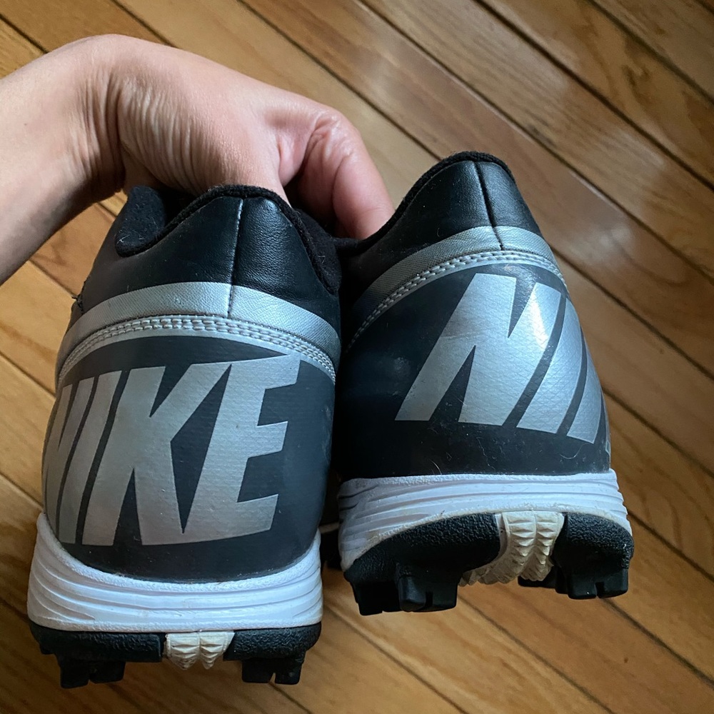 💜SOLD💜Nike football cleats - Picture 4 of 6